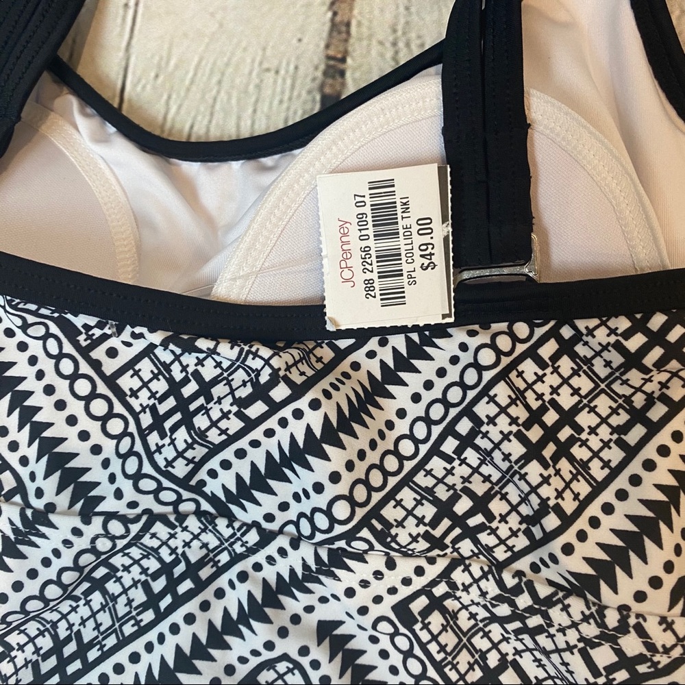 Splashletics Tankini Swim Top - Picture 3 of 8